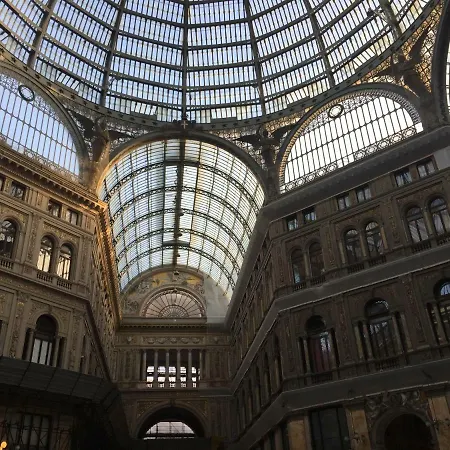 Casa Nel Cuore Di Centro Storico * Неаполь